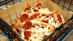 pepperoni pizza fries